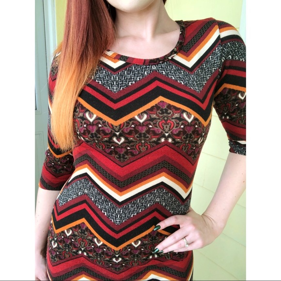 Cute Patterned Cut Out Body Con Dress - Picture 5 of 5